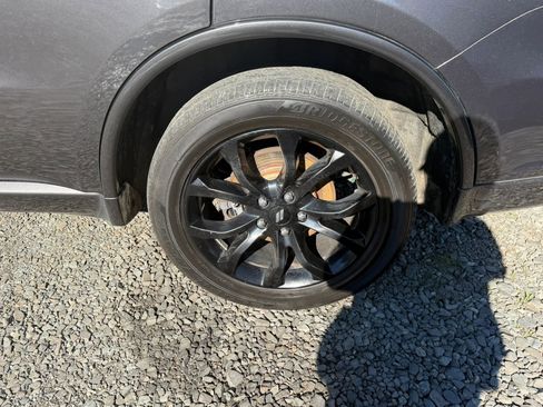 Used 2019 Dodge Durango SXT AWD/4WD image 9