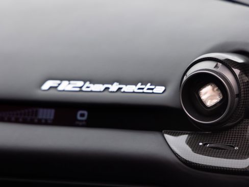 Used 2014 Ferrari F12 Berlinetta image 24