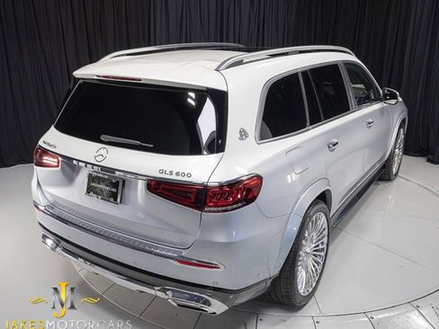 Used 2023 Mercedes-Benz Maybach GLS 600 4MATIC image 14