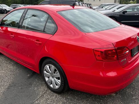 Used 2014 Volkswagen Jetta SE image 3