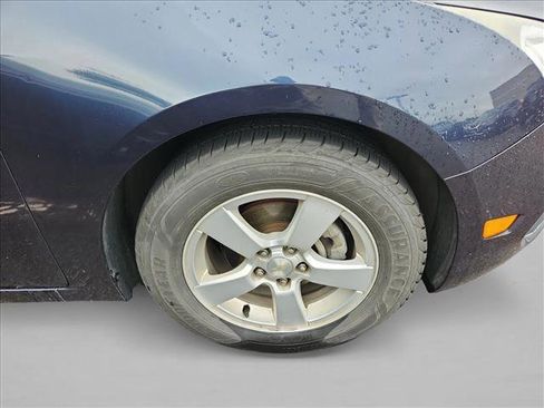Used 2016 Chevrolet Cruze LT FWD image 5