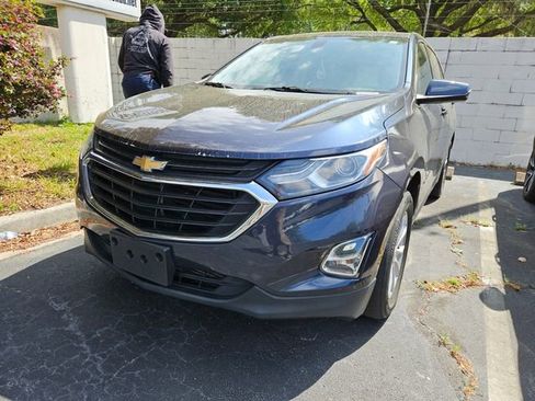 Used 2019 Chevrolet Equinox LT image 2
