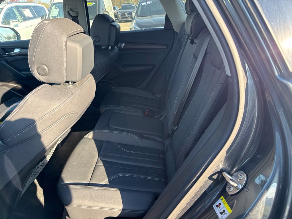 Used 2024 Audi Q5 e Premium w/ Convenience Package AWD/4WD image 9