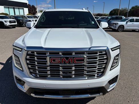 New 2026 GMC Yukon XL Denali w/ Denali Reserve Package AWD/4WD image 2