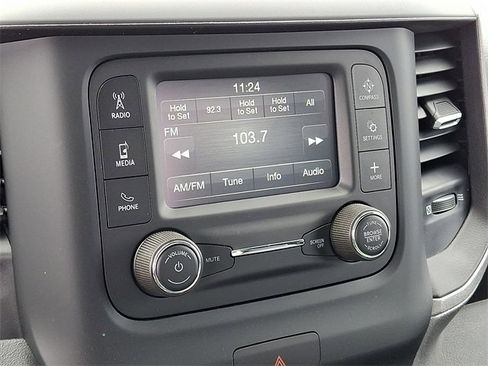 Used 2024 RAM 2500 Tradesman w/ Chrome Appearance Group image 11