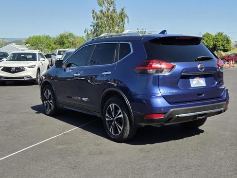 Used 2019 Nissan Rogue SV w/ Premium Package AWD/4WD image 5