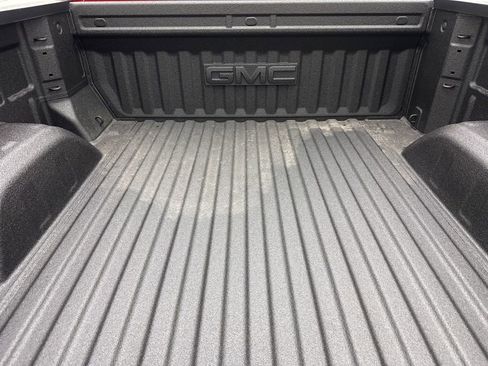 New 2026 GMC Sierra 1500 AT4 w/ AT4 Premium Package AWD/4WD image 6