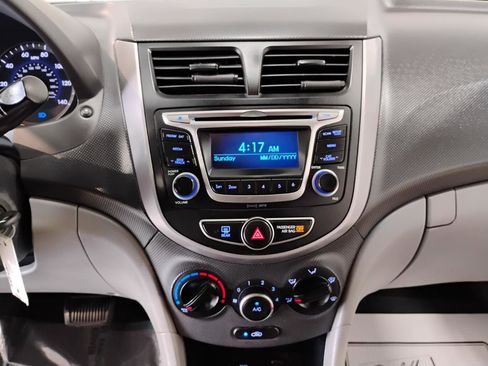 Used 2016 Hyundai Accent SE FWD image 26