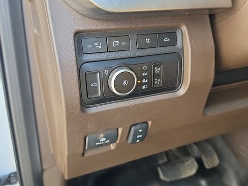 Used 2023 Ford F450 King Ranch w/ FX4 Off-Road Package AWD/4WD image 19