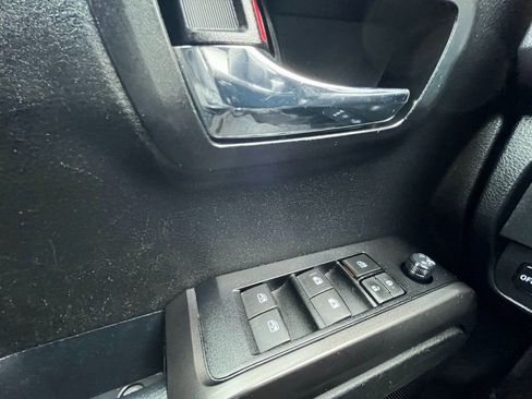 Used 2021 Toyota Tacoma TRD Sport image 15