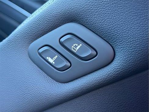 Used 2024 Genesis GV80 3.5T image 23