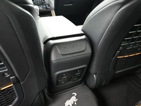 Used 2024 Ford Bronco Badlands image 24
