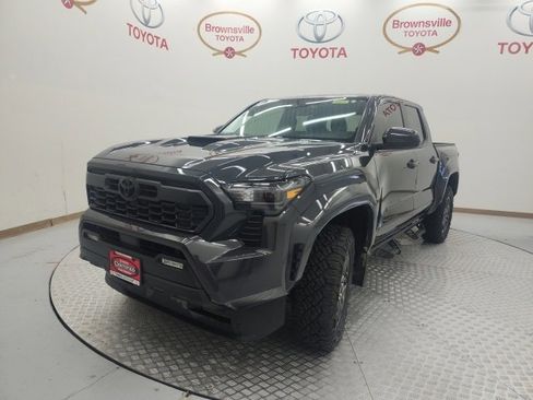 Used 2024 Toyota Tacoma TRD Sport image 2