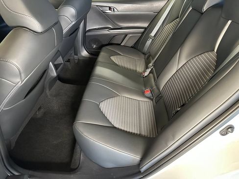 Used 2024 Toyota Camry SE w/ Cold Weather Package FWD image 21