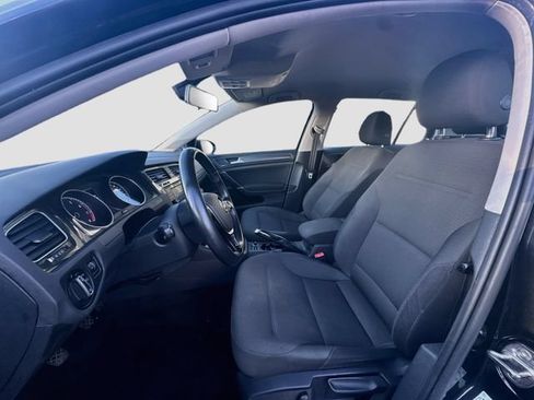 Used 2019 Volkswagen Golf S FWD image 19