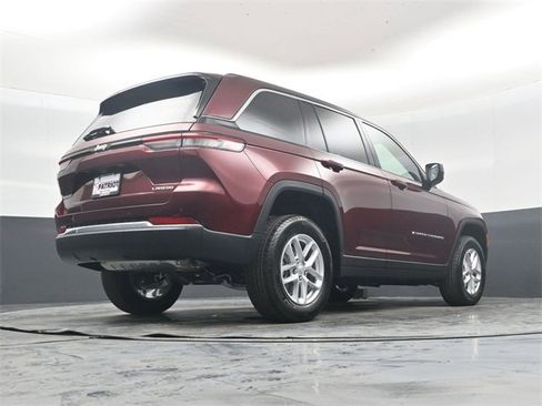 New 2025 Jeep Grand Cherokee Laredo image 40