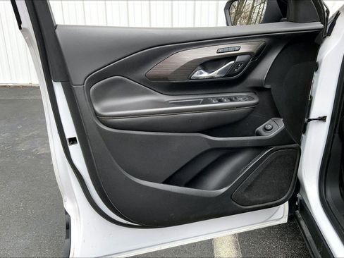 Used 2021 GMC Terrain SLT w/ Elevation Edition image 21