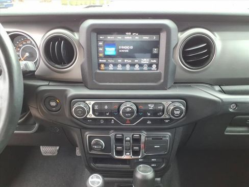 Used 2022 Jeep Wrangler Unlimited Sport S image 9