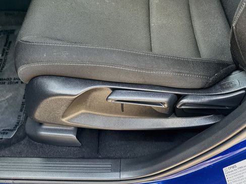 Certified 2025 Honda CR-V LX image 17