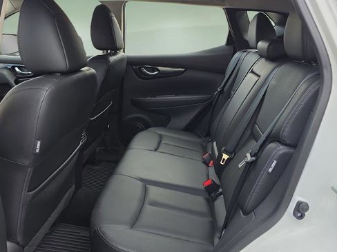 Used 2022 Nissan Rogue Sport SL w/ Premium Package image 25