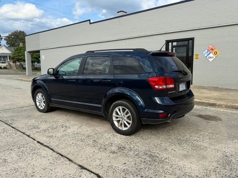 Used 2014 Dodge Journey SXT w/ Quick Order Package 28C FWD image 9