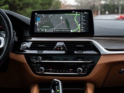 Used 2023 BMW 530i w/ M Sport Package image 30