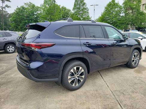 New 2026 Toyota Highlander XLE AWD/4WD image 7