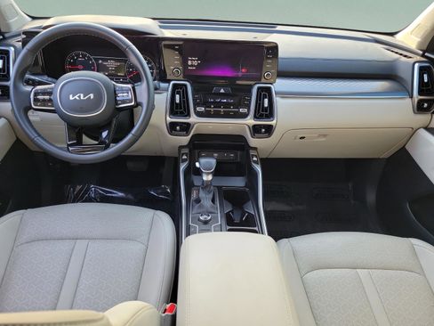 Used 2023 Kia Sorento S w/ Panoramic Sunroof Package FWD image 8
