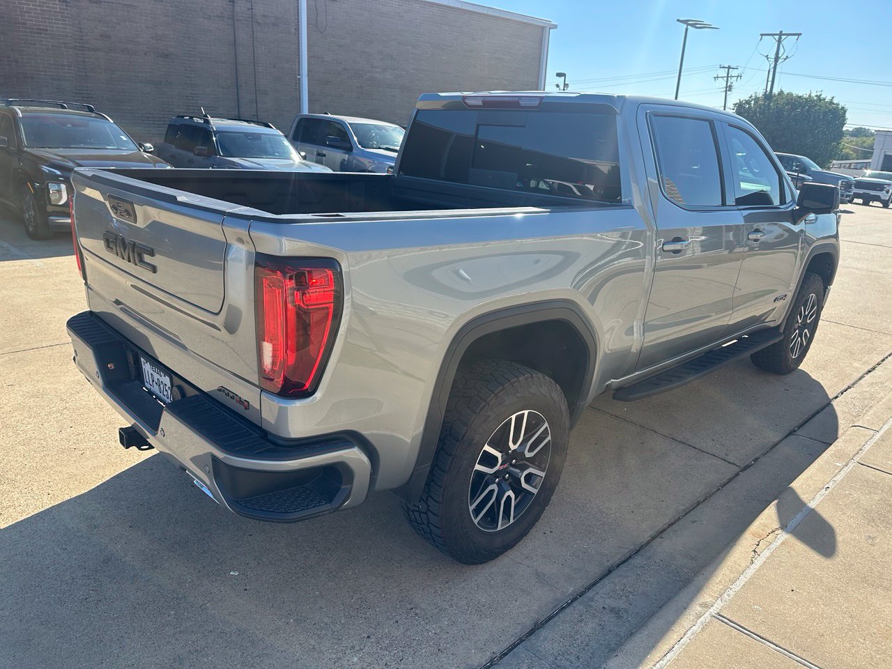 Used 2026 GMC Sierra 1500 AT4 w/ AT4 Premium Package AWD/4WD image 12