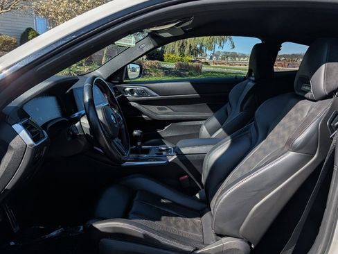 Used 2021 BMW M4 Coupe image 14