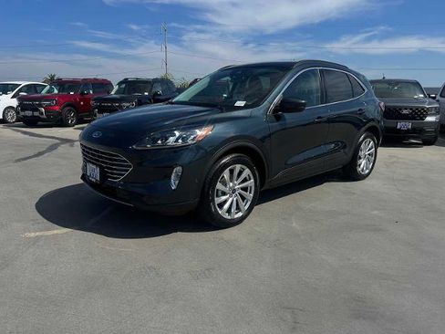 Certified 2022 Ford Escape Titanium w/ Titanium Elite Package image 1