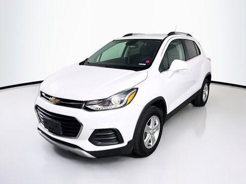 Used 2020 Chevrolet Trax LT image 4