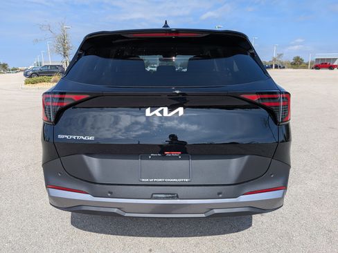 New 2026 Kia Sportage LX FWD image 6