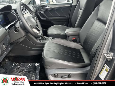 Used 2022 Volkswagen Tiguan SE AWD/4WD image 19