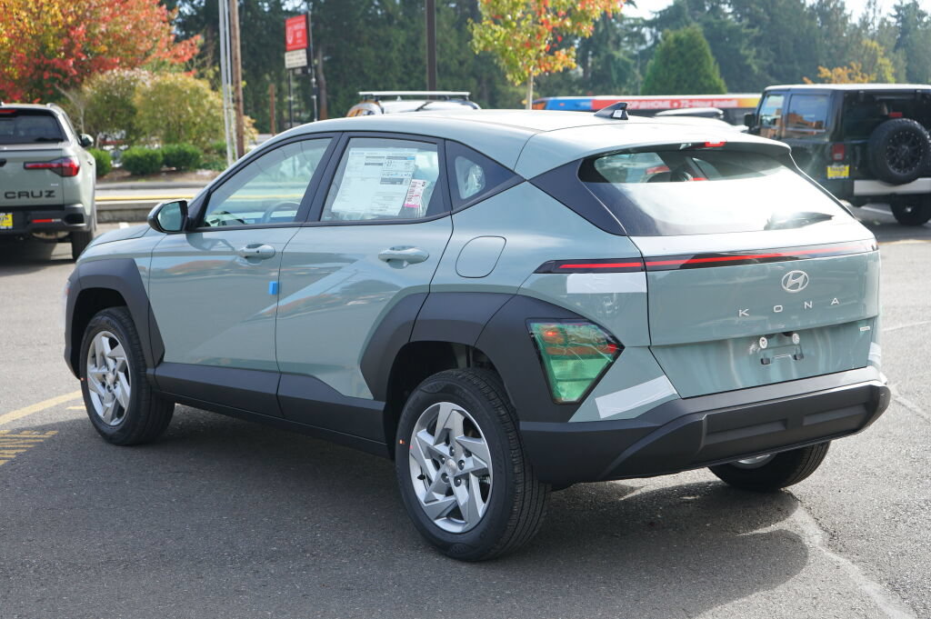 New 2027 Hyundai Kona SE AWD/4WD image 7