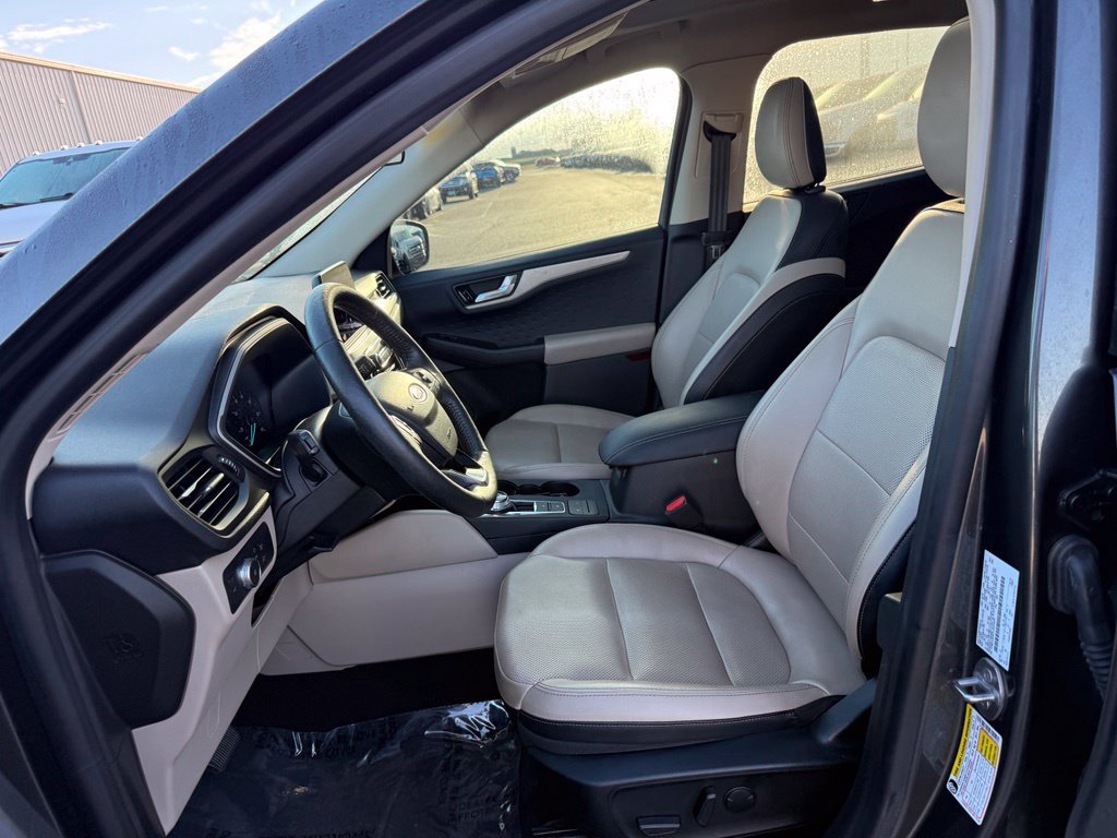 Used 2020 Ford Escape SEL FWD image 5