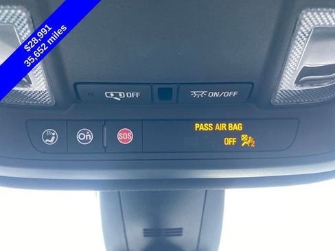 Certified 2023 Chevrolet Traverse LT image 27