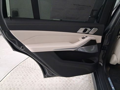 New 2026 BMW X7 M60i w/ Executive Package image 27