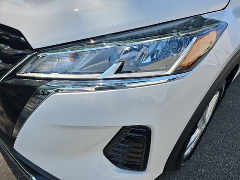 Used 2025 Nissan Kicks Play S FWD image 13