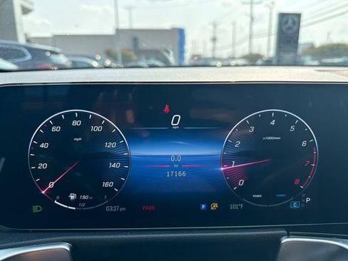 Certified 2025 Mercedes-Benz GLB 250 4MATIC image 8
