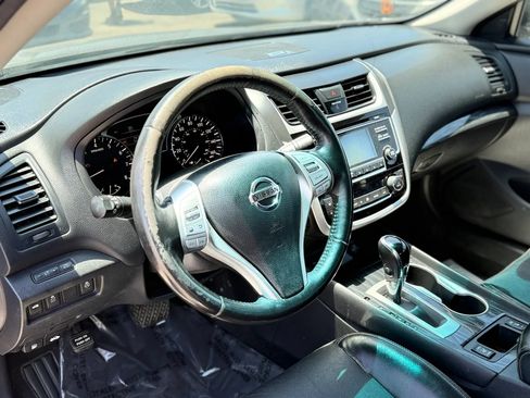 Used 2018 Nissan Altima 2.5 SL FWD image 13
