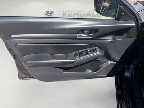 Used 2022 Nissan Altima 2.5 SV image 17