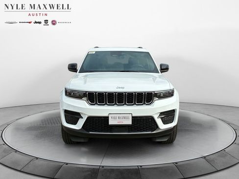 New 2026 Jeep Grand Cherokee Laredo X image 18