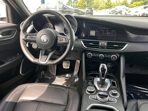 Used 2022 Alfa Romeo Giulia Sprint RWD image 17