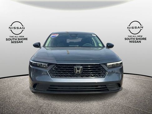 Used 2025 Honda Accord SE image 2