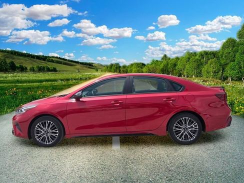 Used 2024 Kia Forte GT-Line FWD image 3