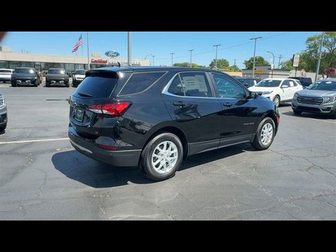 Used 2024 Chevrolet Equinox LT w/ LPO, Floor Liner Package FWD image 8