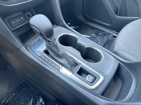 Used 2022 Chevrolet Equinox LT FWD image 21