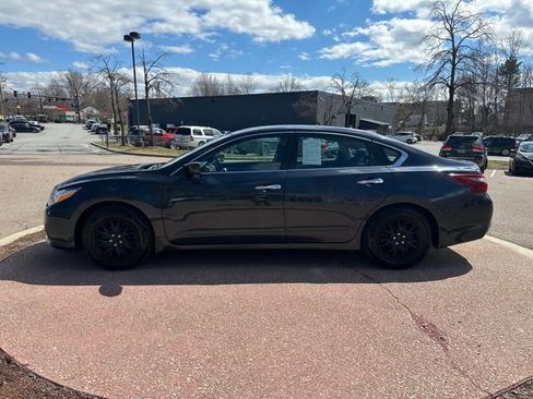 Used 2018 Nissan Altima 2.5 S w/ S Convenience Package image 2
