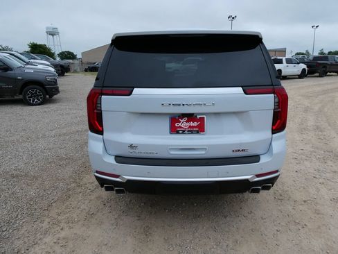New 2026 GMC Yukon XL Denali w/ Denali Reserve Package AWD/4WD image 5